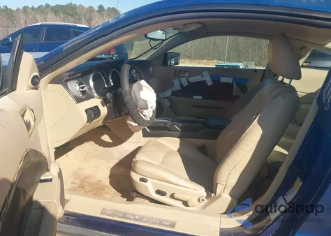 2007 Ford Mustang V6 Deluxe/V6 Premium z USA, uszkodzony, nr VIN 1ZVFT80N675367149